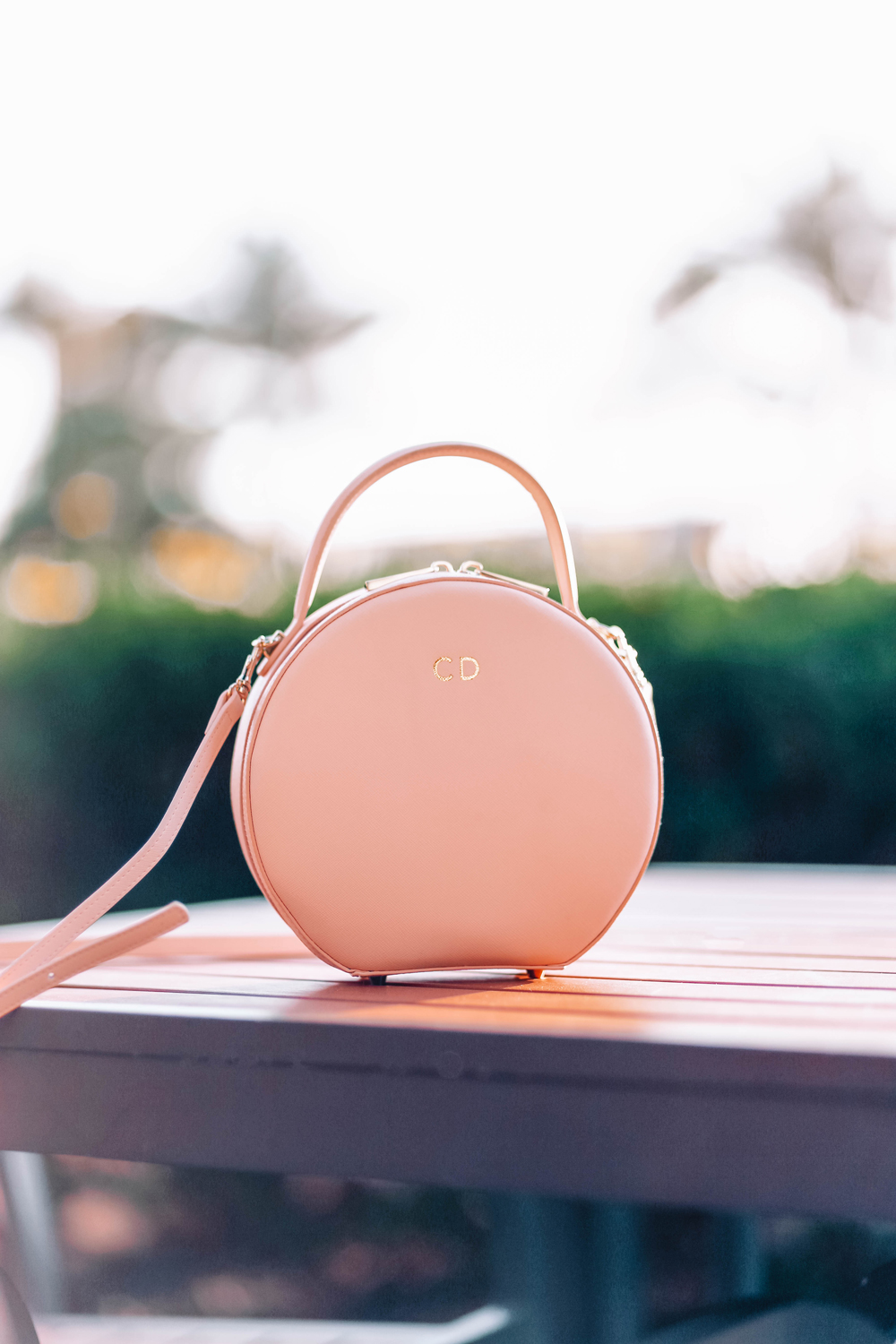 pink round bag